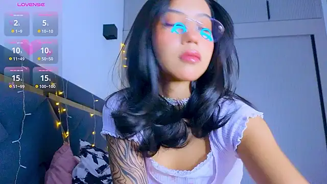 Mia Tin online show from January 9, 11:35 am