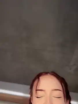 roxxxyrose online show from February 25, 10:50 pm