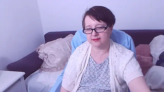 ChristaRose online show from March 10, 6:45 pm