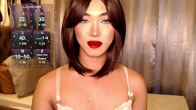 Snapshot of Local_Hoelyx chatting on January 17, 6:44 pm Local Hoelyx online show from January 17, 6:44 pm