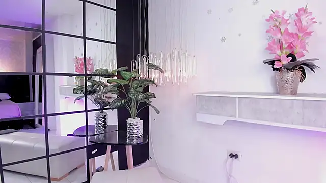 Snapshot of _liathompsom09 chatting on January 31, 6:14 pm liathompsom09 online show from January 31, 6:14 pm