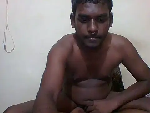 Snapshot of Slavebottombdsm09 chatting on June 22, 7:11 pm Slavebottombdsm09 online show from June 22, 7:11 pm