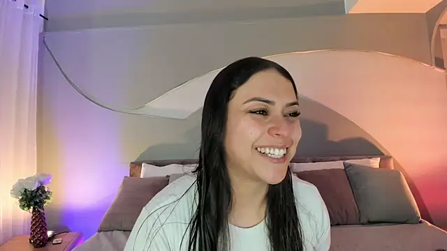 Nicolle W online show from November 11, 11:54 am