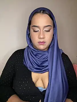 Snapshot of Maryam_yamal chatting on February 19, 8:52 pm Maryam yamal online show from February 19, 8:52 pm