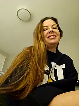 RebeccaXO  online show from February 14, 3:11 am