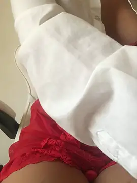 Snapshot of DulceMya6 chatting on July 30, 12:37 pm DulceMya6 online show from July 30, 12:37 pm