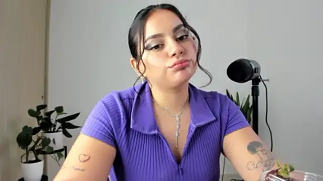 susy angel online show from December 14, 10:25 pm