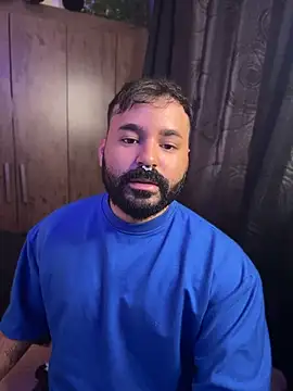 Snapshot of johnnyalx chatting on July 30, 7:02 pm johnnyalx online show from July 30, 7:02 pm