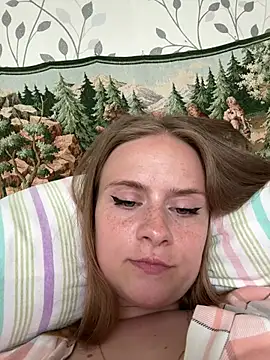 Snapshot of SophiaSweet_ chatting on June 11, 11:19 am SophiaSweet online show from June 11, 11:19 am