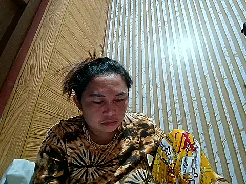 LalaiAsian online show from February 19, 4:36 pm