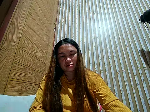 LalaiAsian online show from February 24, 4:49 pm