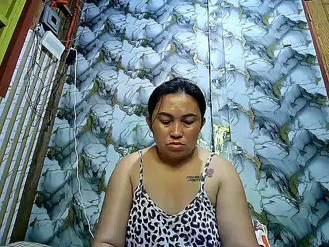 Snapshot of LalaiAsian chatting on July 5, 11:01 pm LalaiAsian online show from July 5, 11:01 pm