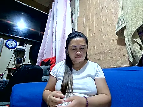 Snapshot of LalaiAsian chatting on July 8, 11:09 pm LalaiAsian online show from July 8, 11:09 pm