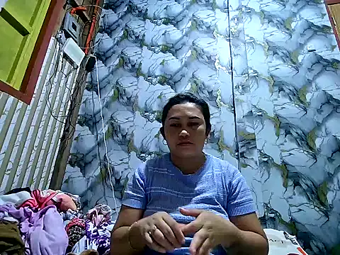 Snapshot of LalaiAsian chatting on July 19, 12:03 am LalaiAsian online show from July 19, 12:03 am
