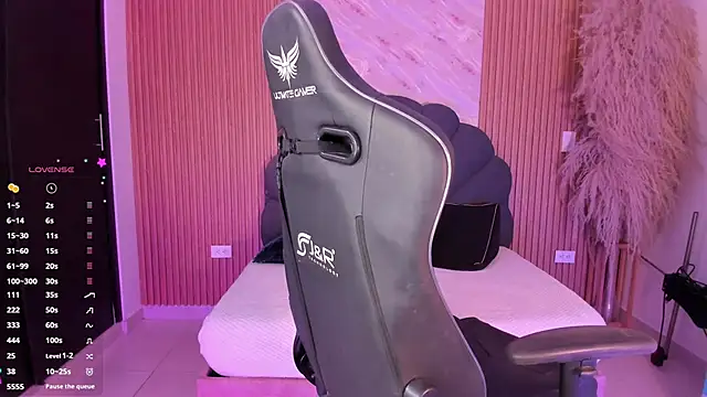 karol green  online show from October 22, 7:24 pm