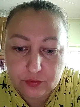 Snapshot of Rini333 chatting on May 7, 2:11 pm Rini333 online show from May 7, 2:11 pm