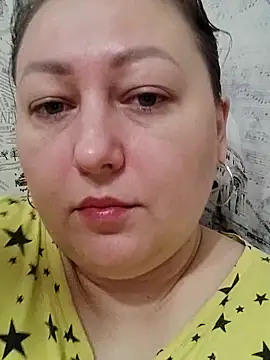 Snapshot of Rini333 chatting on May 18, 9:26 am Rini333 online show from May 18, 9:26 am