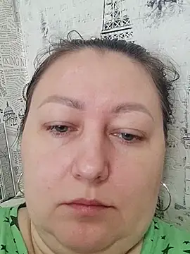 Snapshot of Rini333 chatting on June 1, 8:38 am Rini333 online show from June 1, 8:38 am