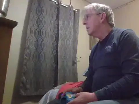 Snapshot of jck1m0t chatting on December 25, 3:29 am jck1m0t online show from December 25, 3:29 am