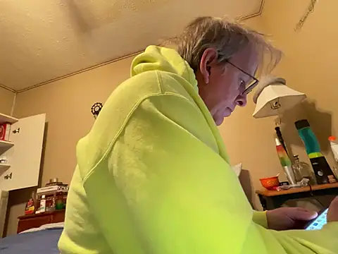 Snapshot of jck1m0t chatting on February 8, 2:49 pm jck1m0t online show from February 8, 2:49 pm