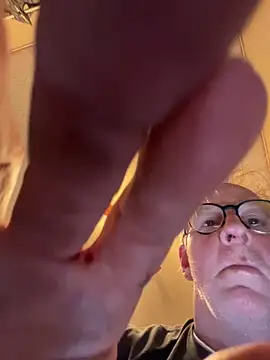 Snapshot of jck1m0t chatting on November 6, 1:06 am jck1m0t online show from November 6, 1:06 am