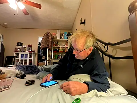 Snapshot of jck1m0t chatting on November 24, 12:32 am jck1m0t online show from November 24, 12:32 am