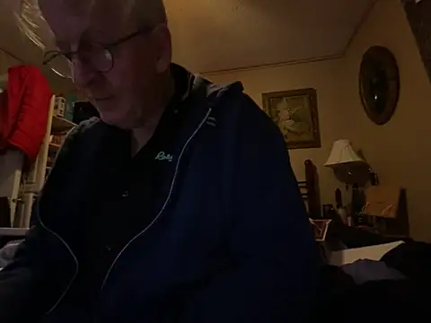 Snapshot of jck1m0t chatting on December 4, 3:05 am jck1m0t online show from December 4, 3:05 am