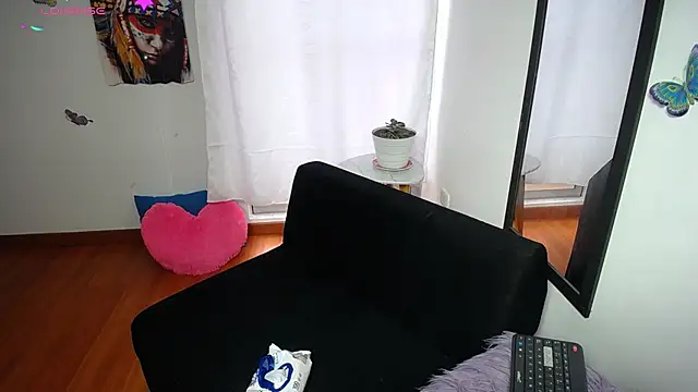 sexylatina001 online show from October 27, 7:29 pm