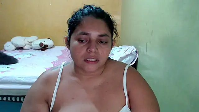 Snapshot of yulieth_bbw chatting on May 29, 1:14 am yulieth bbw online show from May 29, 1:14 am