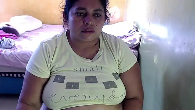 Snapshot of yulieth_bbw chatting on June 2, 12:07 pm yulieth bbw online show from June 2, 12:07 pm