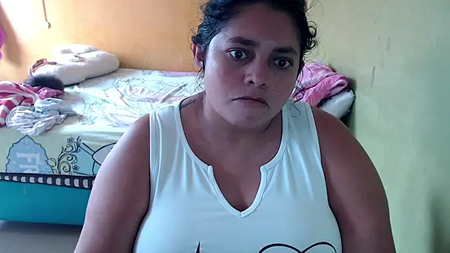 Snapshot of yulieth_bbw chatting on July 12, 5:48 pm yulieth bbw online show from July 12, 5:48 pm