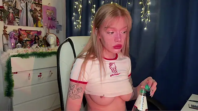 Snapshot of boobsybootie chatting on January 1, 5:33 pm boobsybootie online show from January 1, 5:33 pm