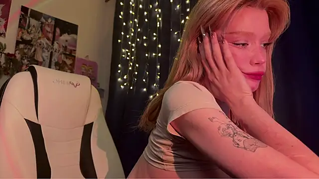 Snapshot of boobsybootie chatting on January 12, 9:40 pm boobsybootie online show from January 12, 9:40 pm