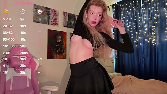 Snapshot of boobsybootie chatting on March 6, 12:41 pm boobsybootie online show from March 6, 12:41 pm