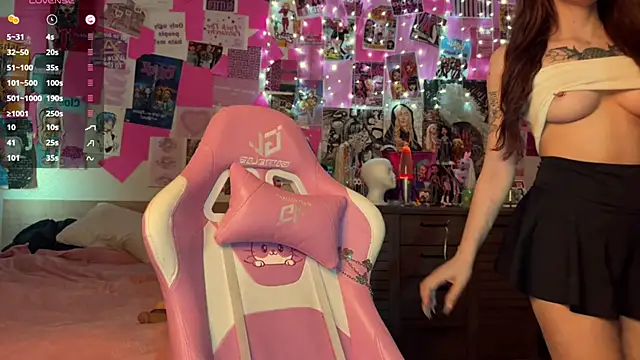 Snapshot of boobsybootie chatting on September 30, 4:28 am boobsybootie online show from September 30, 4:28 am