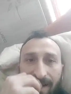 Snapshot of Yaramaz331 chatting on March 16, 2:44 pm Yaramaz331 online show from March 16, 2:44 pm