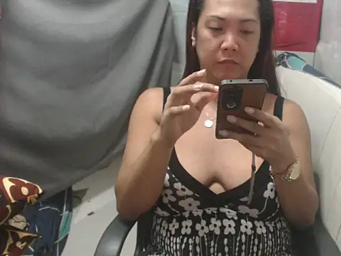 Snapshot of AsianNastyHOTCUM chatting on November 3, 9:10 am AsianNastyHOTCUM online show from November 3, 9:10 am