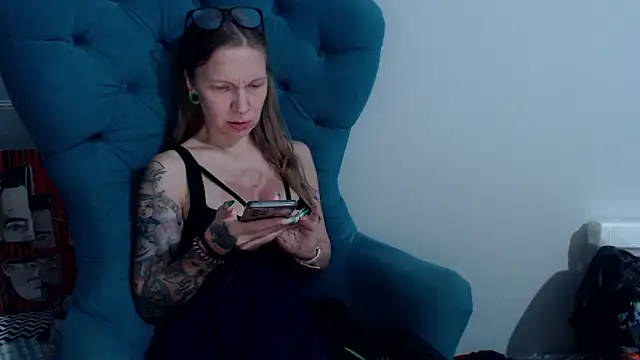 alexandra zaryanova online show from February 11, 3:18 pm