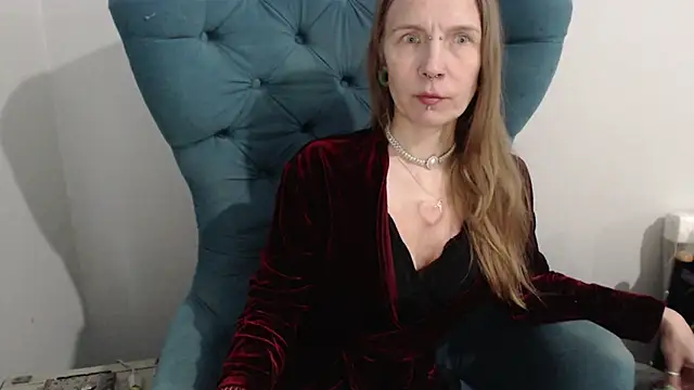 Snapshot of alexandra_zaryanova chatting on May 29, 12:14 pm alexandra zaryanova online show from May 29, 12:14 pm