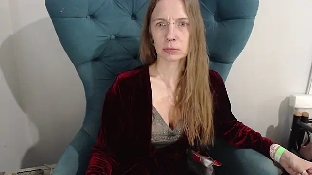 Snapshot of alexandra_zaryanova chatting on May 31, 3:41 pm alexandra zaryanova online show from May 31, 3:41 pm