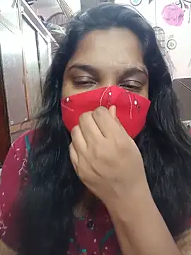 Snapshot of lovely-latha chatting on May 28, 5:43 pm lovely-latha online show from May 28, 5:43 pm