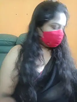 Snapshot of lovely-latha chatting on June 10, 1:39 am lovely-latha online show from June 10, 1:39 am