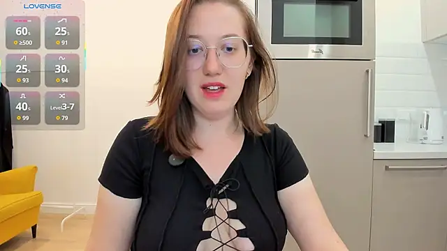 Snapshot of Charmy_Gracy chatting on July 20, 11:01 am Charmy Gracy online show from July 20, 11:01 am