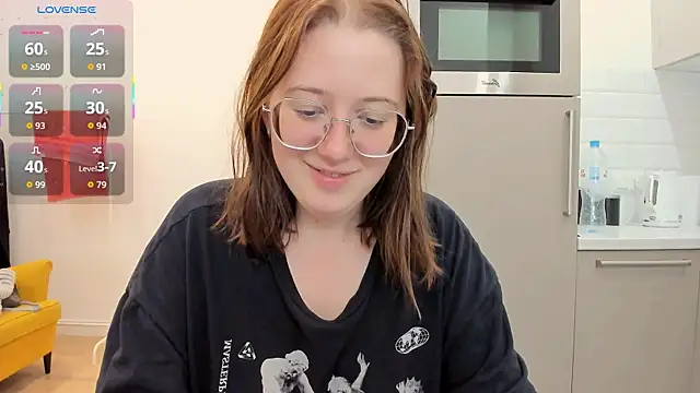 Snapshot of Charmy_Gracy chatting on July 26, 11:17 am Charmy Gracy online show from July 26, 11:17 am
