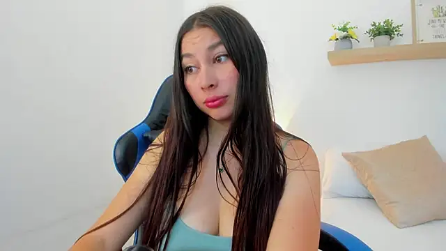 Snapshot of bella_99_ chatting on July 2, 11:38 am bella 99 online show from July 2, 11:38 am