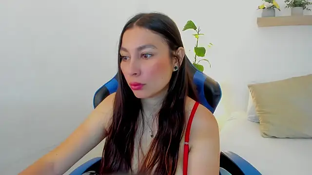Snapshot of bella_99_ chatting on July 31, 11:53 am bella 99 online show from July 31, 11:53 am