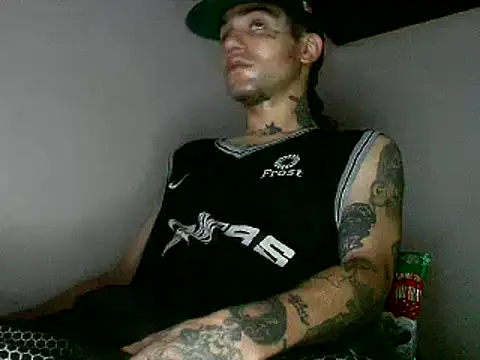 Snapshot of Christian_Stiven1 chatting on April 14, 5:41 pm Christian Stiven1 online show from April 14, 5:41 pm