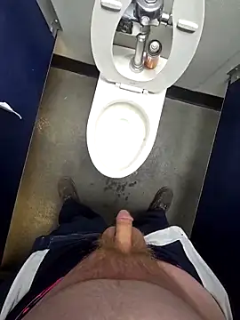 Snapshot of WhiteMeat069 chatting on February 5, 6:24 am WhiteMeat069 online show from February 5, 6:24 am