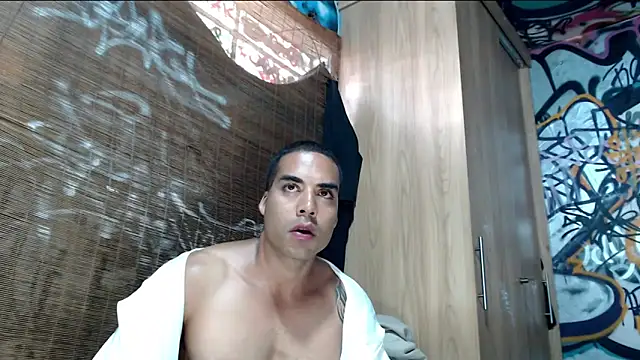 Snapshot of Justin_Frank chatting on November 30, 9:19 pm Justin Frank online show from November 30, 9:19 pm