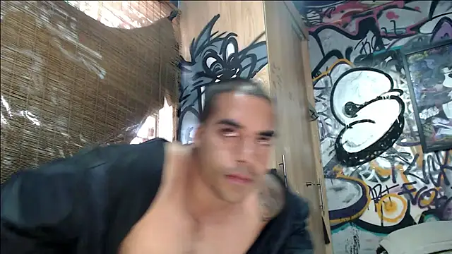 Snapshot of Justin_Frank chatting on August 1, 4:39 pm Justin Frank online show from August 1, 4:39 pm